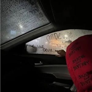 Meet your Posher, Diego